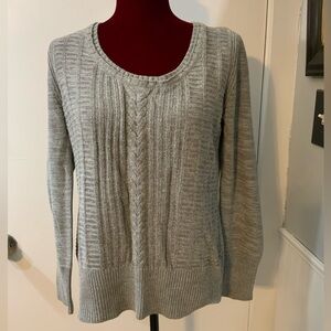 EUC DKNY sweater size large, gray